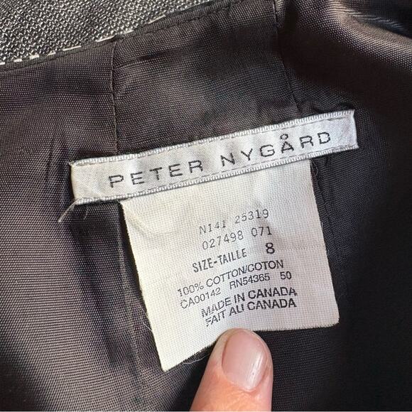 Peter Nygard black and white checkered skirt, women's size 8 - Picture 5 of 5